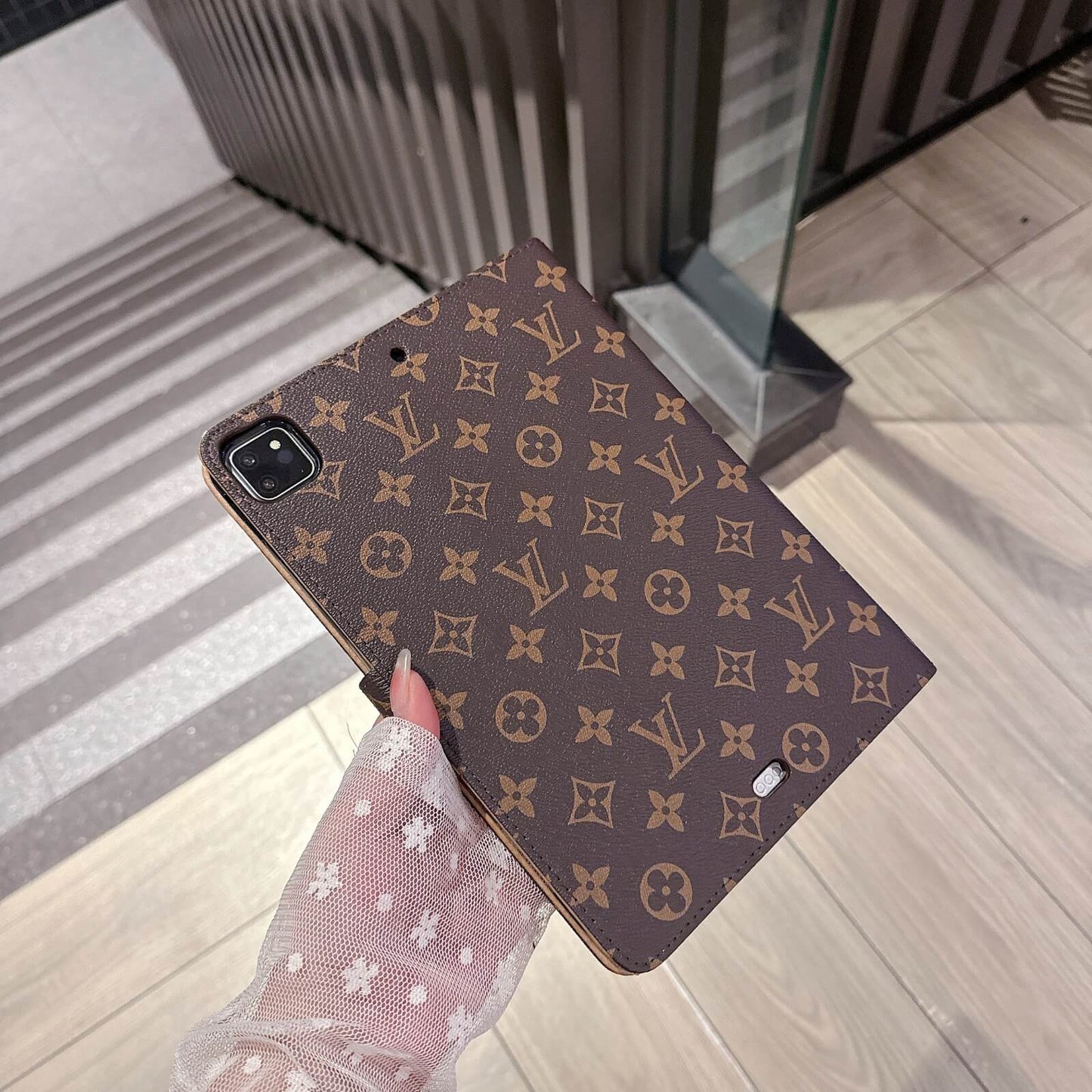 高級牛革 LV iPad 保護ケース
