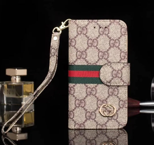 グッチ ウォレットケース iPhone ベージュ レザー iPhone用