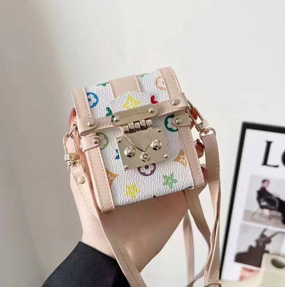 Samsung Galaxy Z Flip シリーズ用ストラップ付き LV 人気レトロレザー フォンバッグ