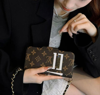 LV ハイエンド フリップ チェーン: 究極の iPhone レザー ウォレット ケース