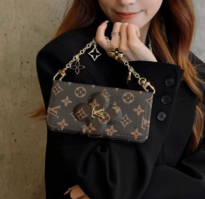 LV ハイエンド フリップ チェーン: 究極の iPhone レザー ウォレット ケース
