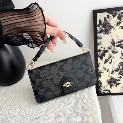 コーチ iPhone ケース レザー フリップケース カードホルダー付き