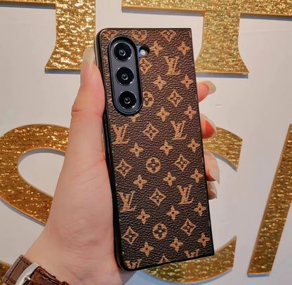 Z Foldシリーズ用プレミアムLVレザーケース